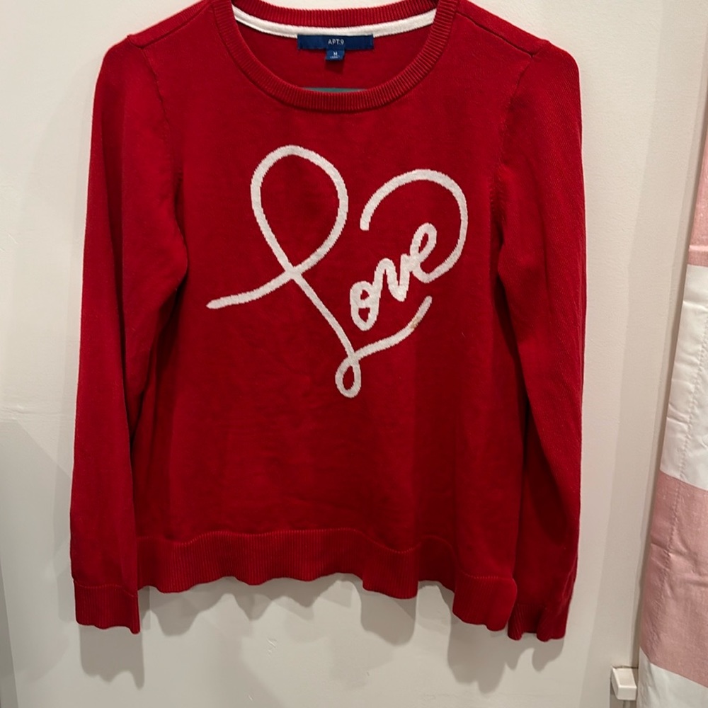 Red Love’ sweater